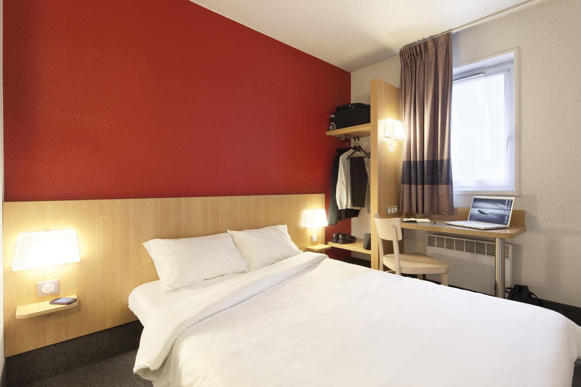 B&B Hotel Strasbourg Nord Artisans วองเดนไนม์ ภายนอก รูปภาพ